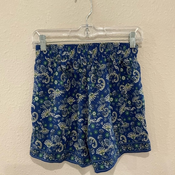 NWT Max Studio Pull On Shorts Elastic Waist Blue Floral Paisley Women’s Size Sm - Picture 2 of 11